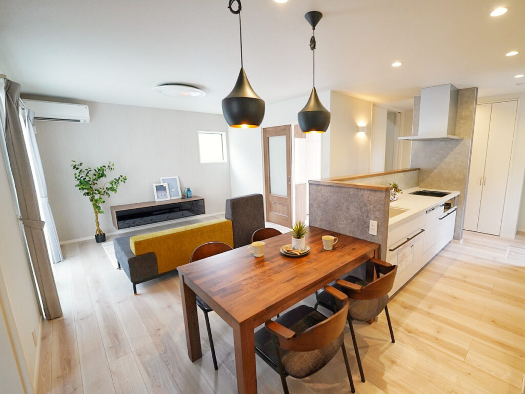 画像：会社案内