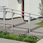 サムネイル：エトランポS2型　上部笠木納まり  トラッドパイン・ブラック／埋め込み支柱＋端部埋め込み支柱／1段笠木仕様